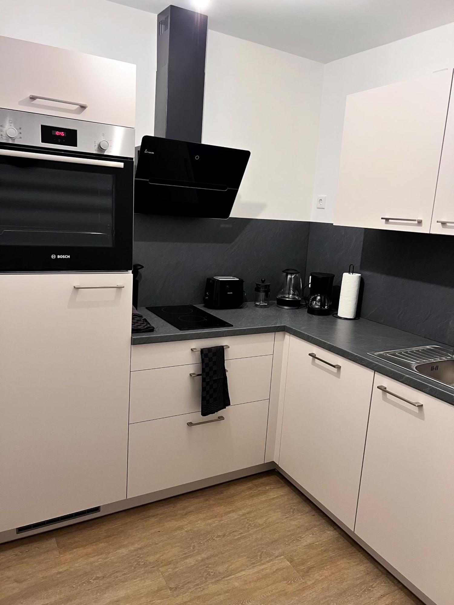 Zentrale Wohlfuehloase Mit Parkplatz Apartment ออสนาบรึค ภายนอก รูปภาพ